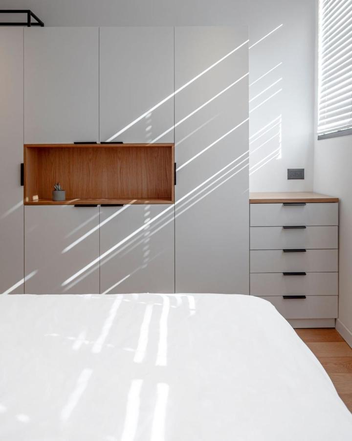 Deblox Living - Ben Avigdor *